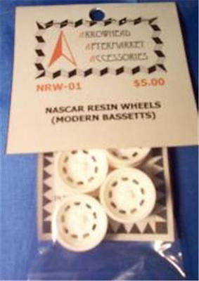 Scale Detail Accessories / NASCAR Resin Wheels - Modern Bassetts